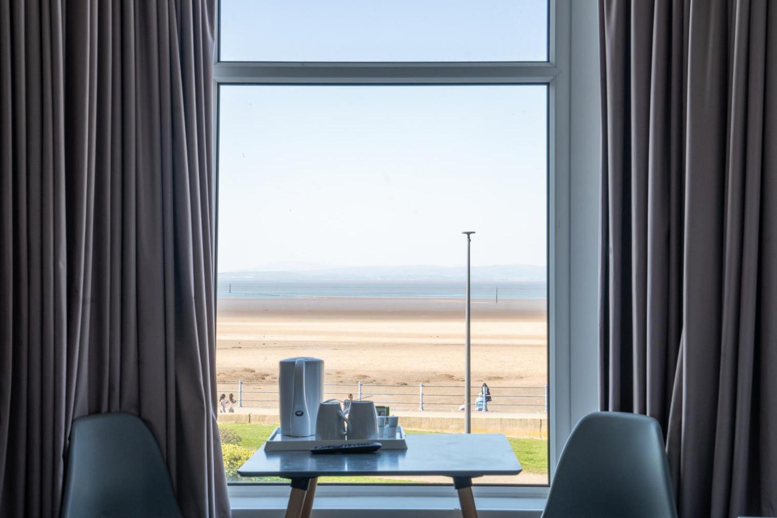 The Clifton Seafront Hotel Morecambe Extérieur photo